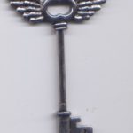Wechselanhänger Schlüssel ´Flügel´ platinfarben