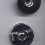 Wechseldruckknopf XL platinfarben für Armbänder mit 2 Führungslöchern für Double Beads Easy Button Druckknöpfe XL