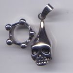 Anhänger Totenkopf und Krone aus Edelstahl