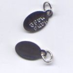 Anhänger oval ´Hand made´ 12 mm platinfarben mit Ringel