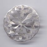 Metallanhänger antikplatinfarben 4 cm
