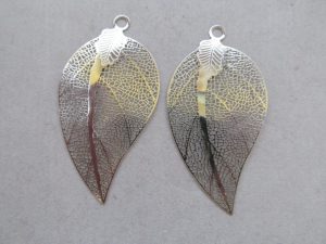 Metallanhänger Blatt filigran 47 mm rhodiumfarben - 2 St.