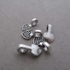 Anhänger mit Öse silberfarben ca. 16x 8 mm,  da die Platte angerauht ist, ideal zum Aufkleben von Glasperlen.