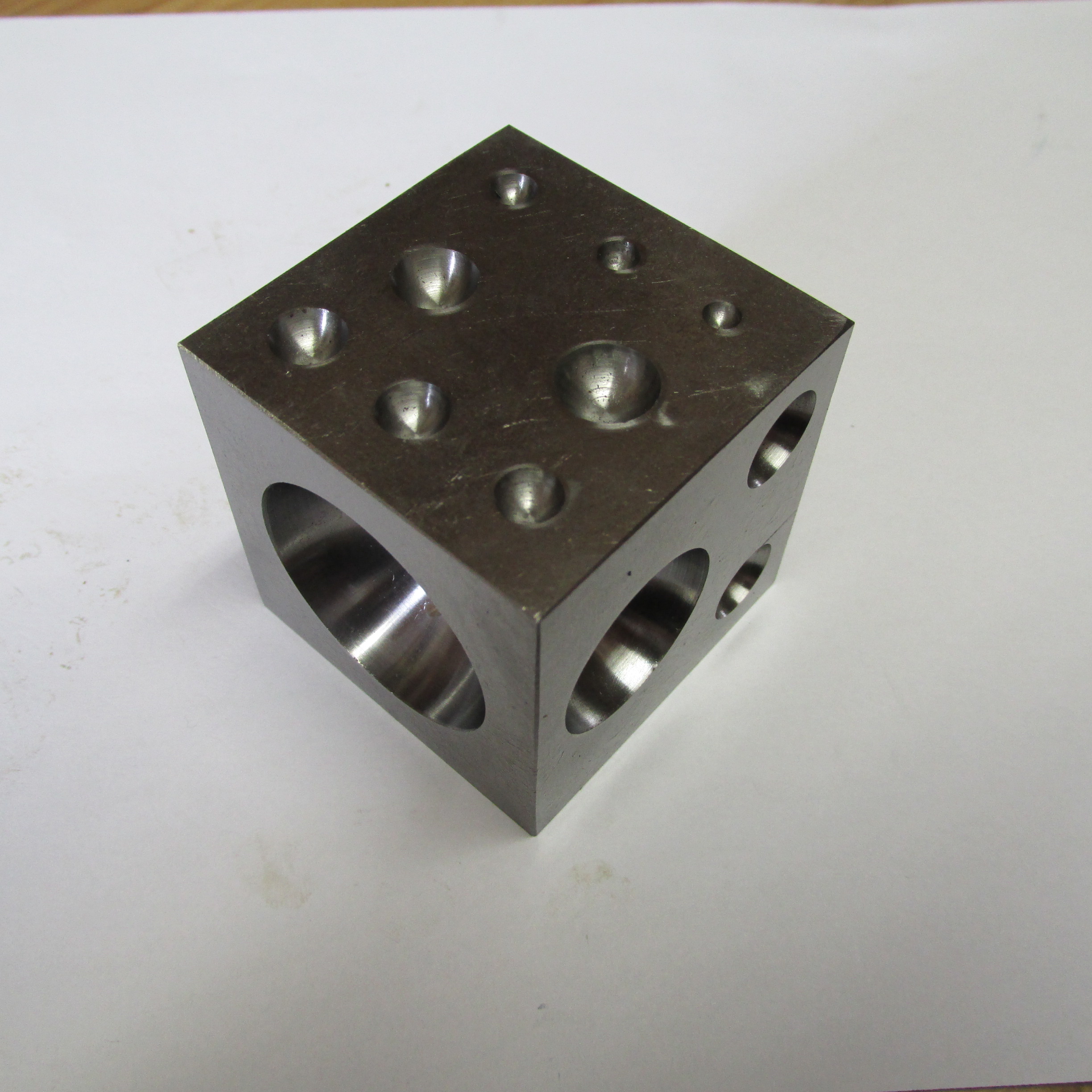 Würfelanke aus Stahl 5 x 5 x 5 cm