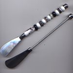 Buttermesser ca. 20 cm Kugel abdrehbar, Perllochdurchmesser 4 mm