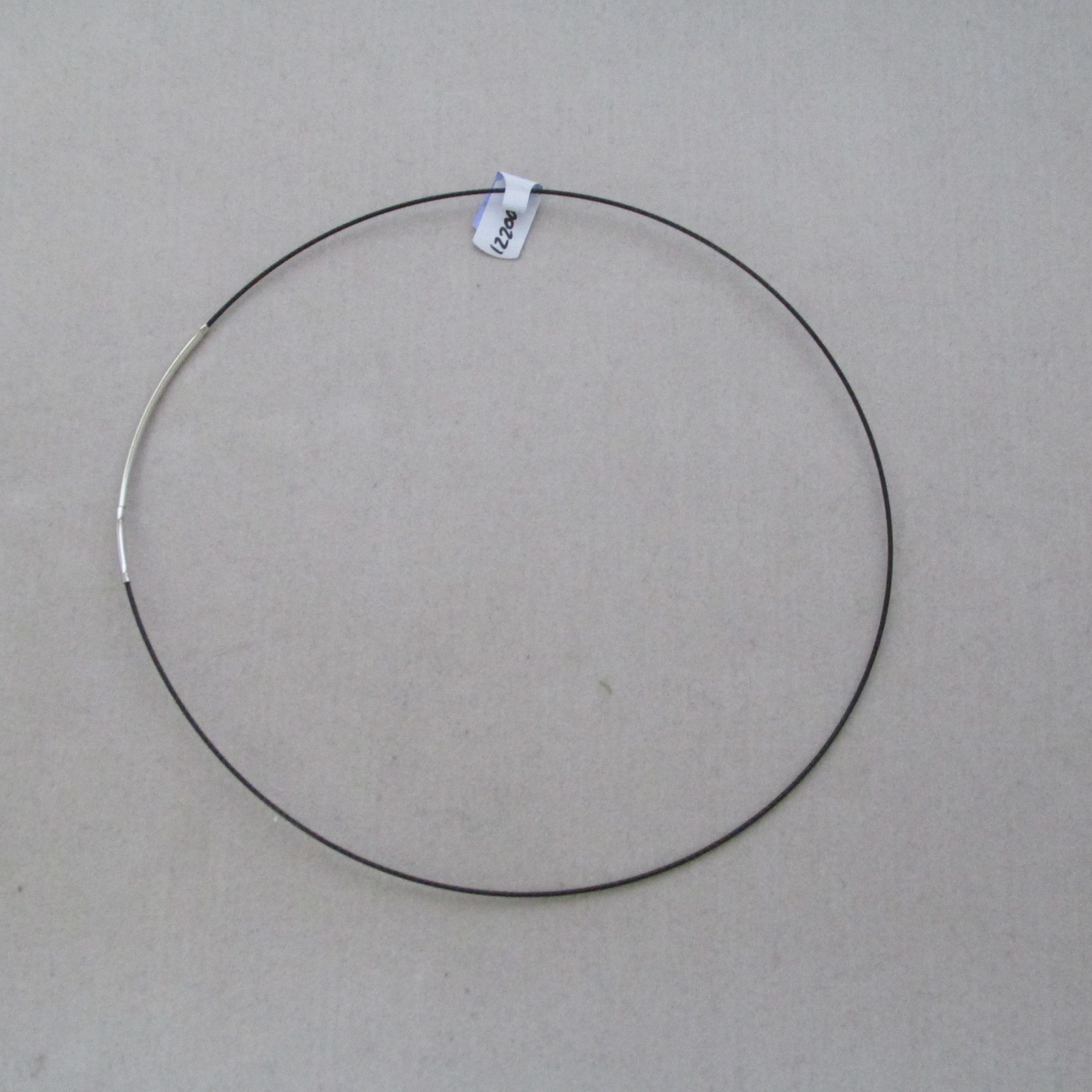 Halsreif schwarz 45 cm mit Röhrensteckverschluß silberfarben