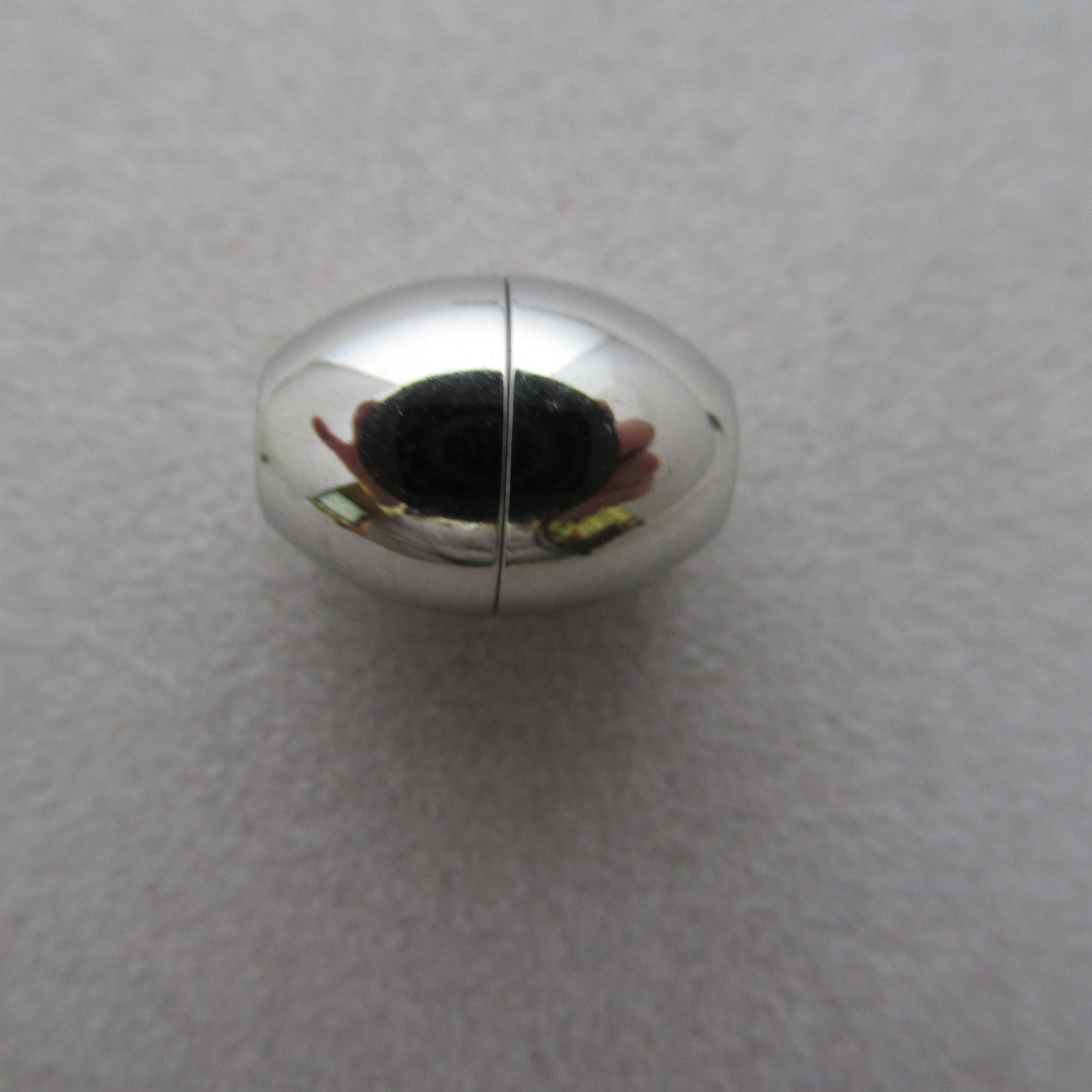 Magnetverschluss aus Edelstahl silberfarben Innendurchmesser 4 mm
