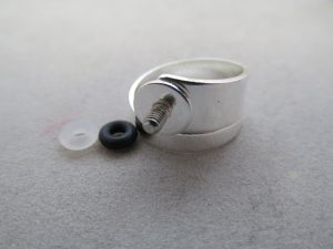 verstellbarer Wechselring versilbert glänzend mit Schraubgewinde M2,5 von Beadhoppers