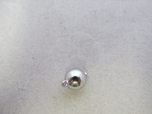 Magnetkugelverschluss aus Edelstahl mit Ösen silberfarben