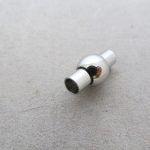 Magnetverschluss aus Edelstahl silberfarben Innendurchmesser 4 mm