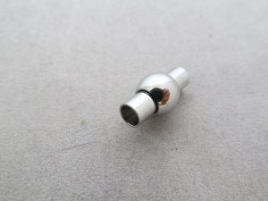 Magnetverschluss aus Edelstahl silberfarben Innendurchmesser 7 mm