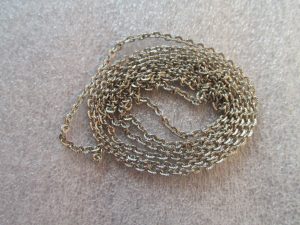 Kette aus Edelstahl bearbeitet, Glieder 3 x 2 mm - 1 m